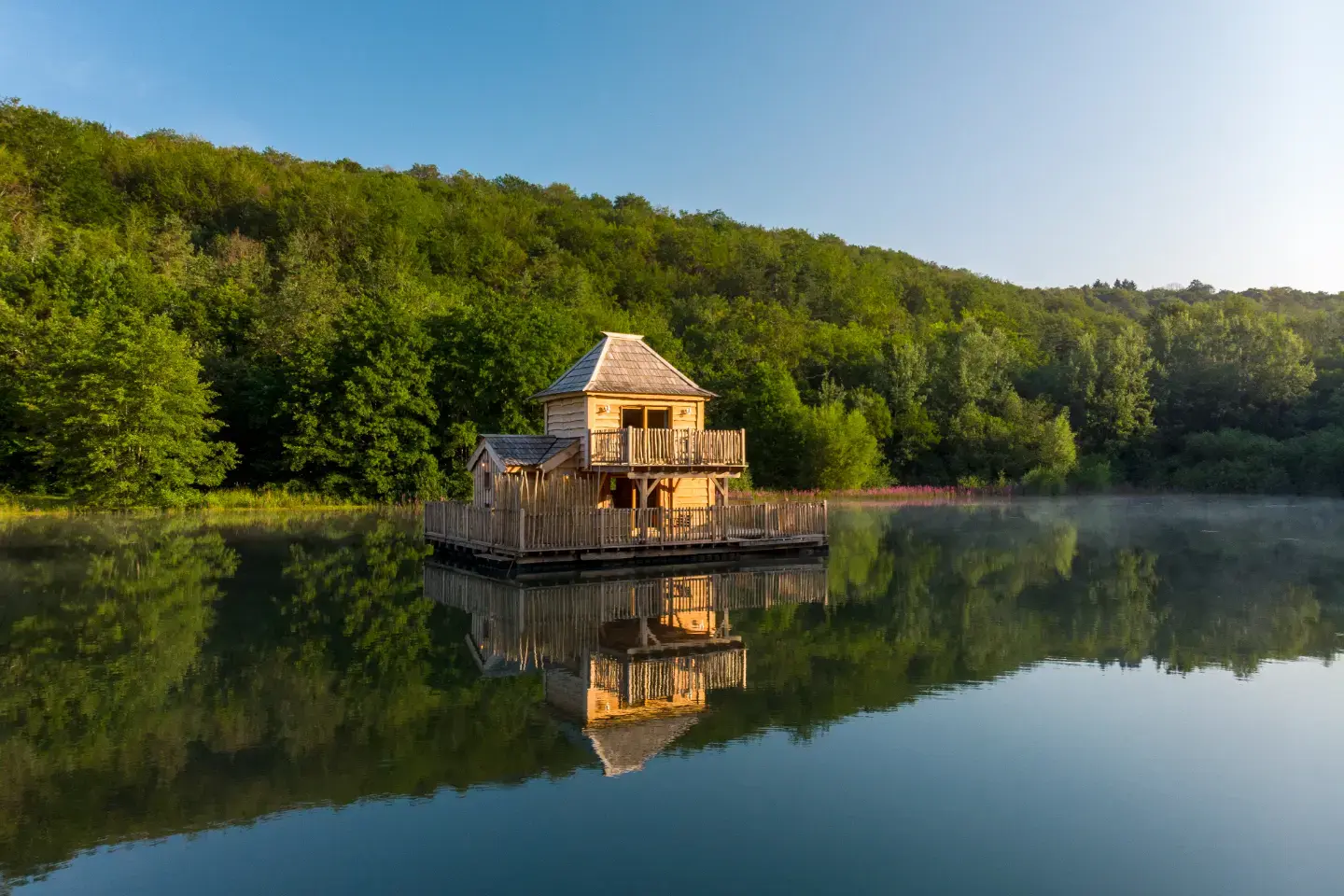 Greengo, booking eco-friendly accommodations, a French alternative to Airbnb