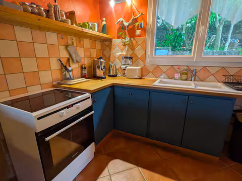 GreenGo Maison en pierre avec vue et jardinet secret
