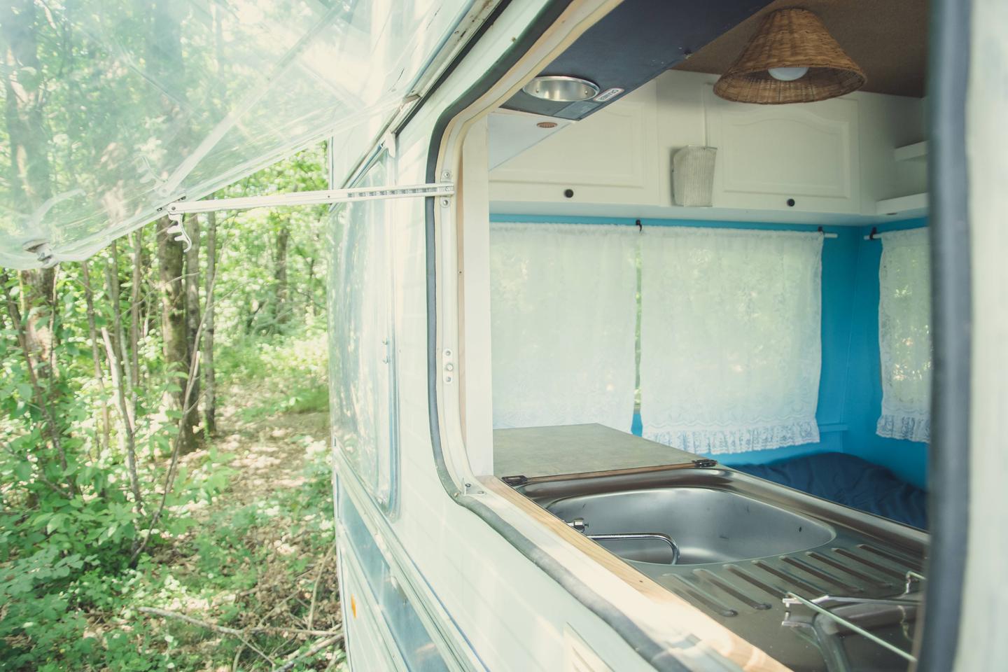 Logement GreenGo: Jolie caravane rénovée dans une ferme en permaculture - Image 8
