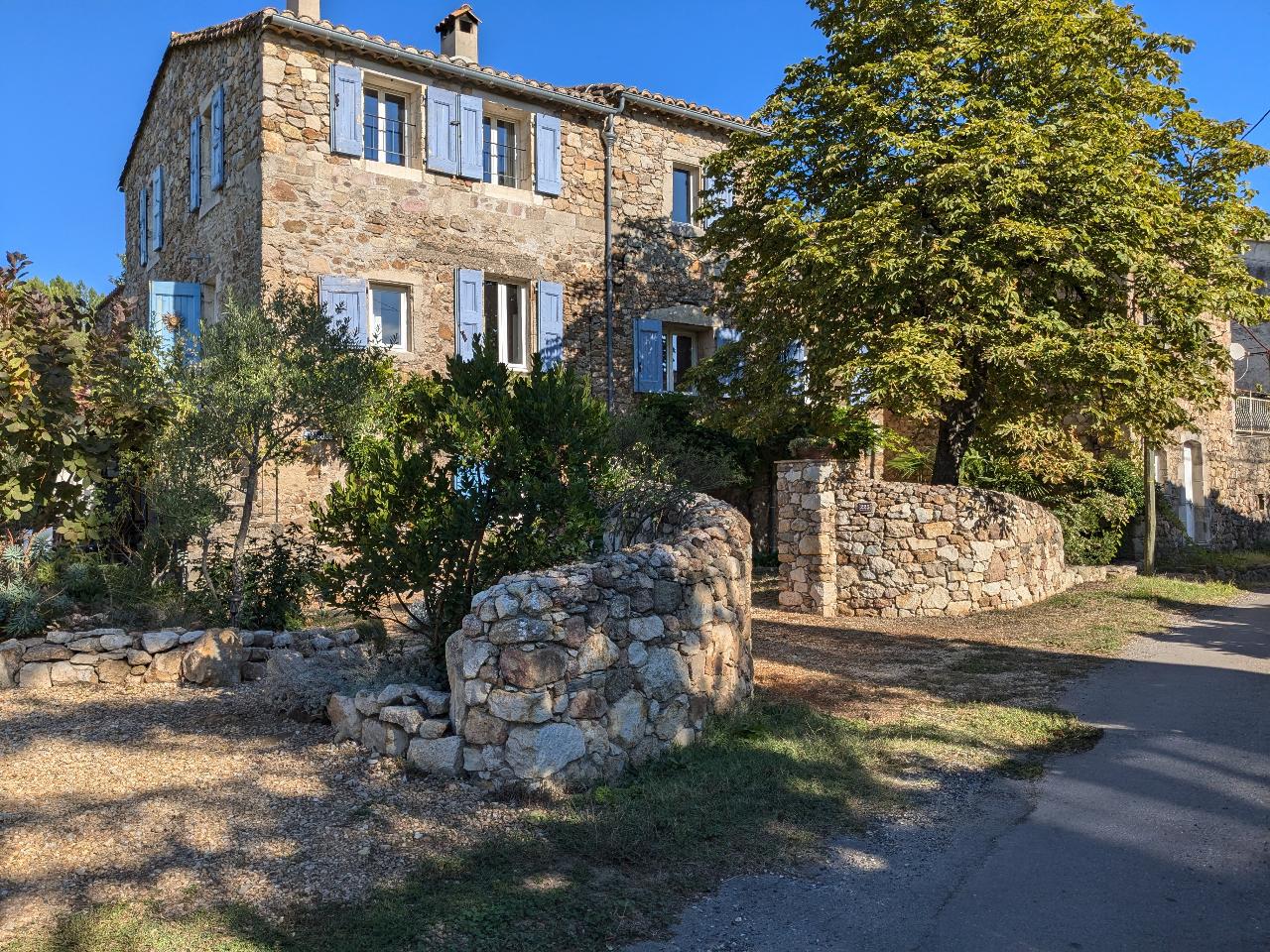 Logement GreenGo: Maison & Grand Studio "le Marronnier"