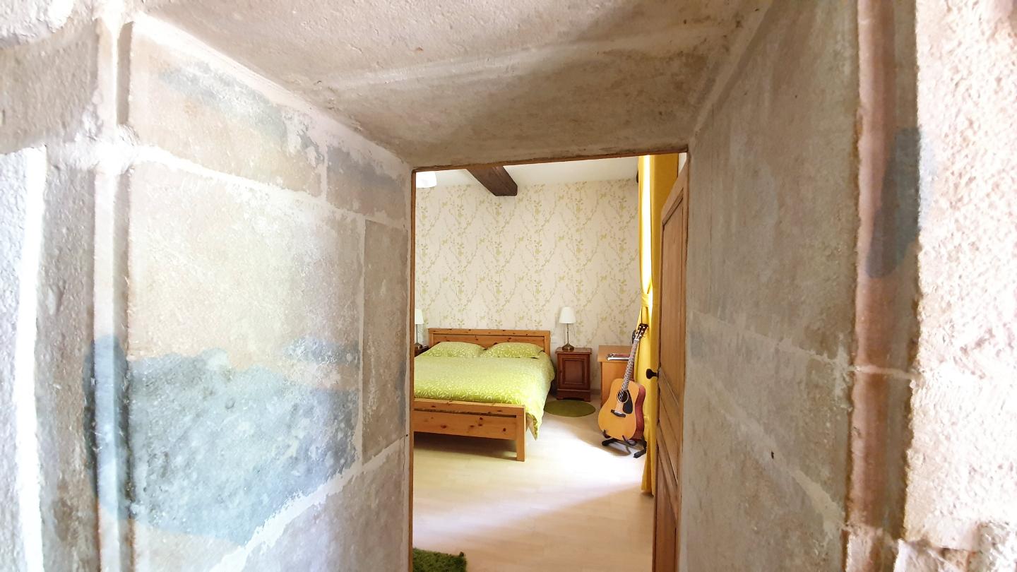 Logement GreenGo: Chambre familiale "Moutarde" avec salle de bains - Image 4