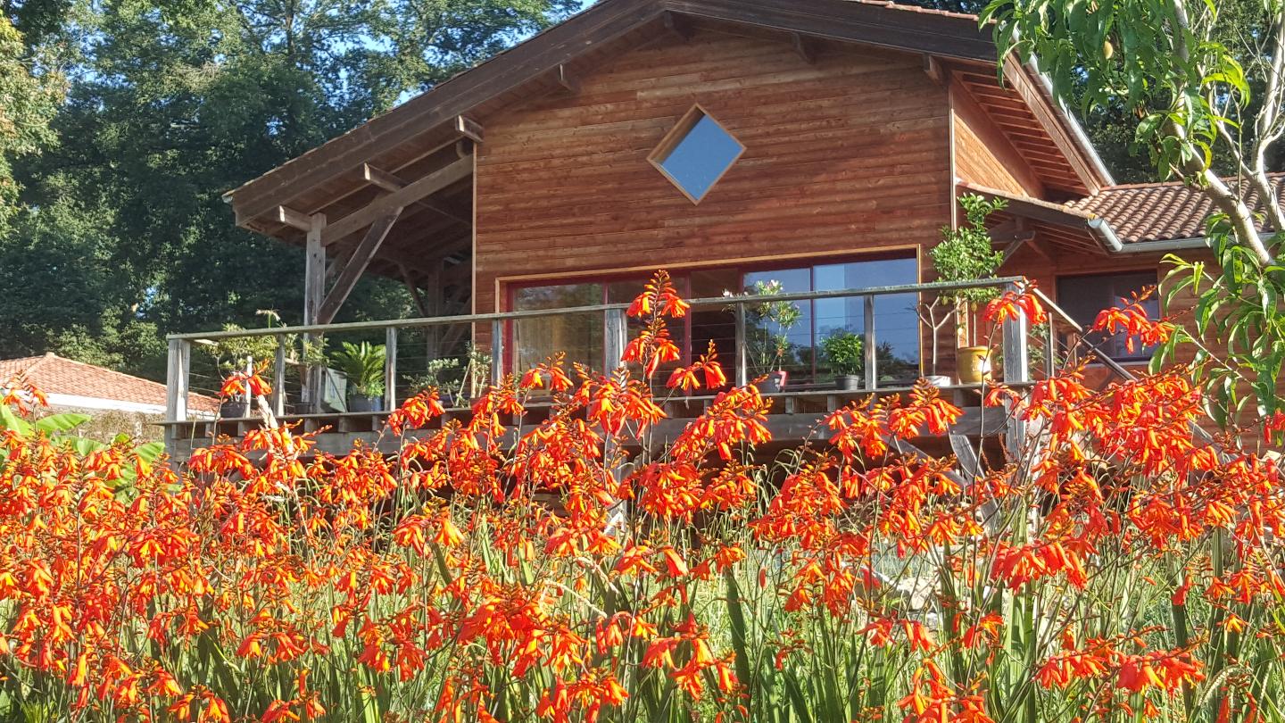 Hôte GreenGo: Villa éco-lodge  sur Pilotis - Piscine / Vélos / Plancha - entre Bayonne et Hossegor