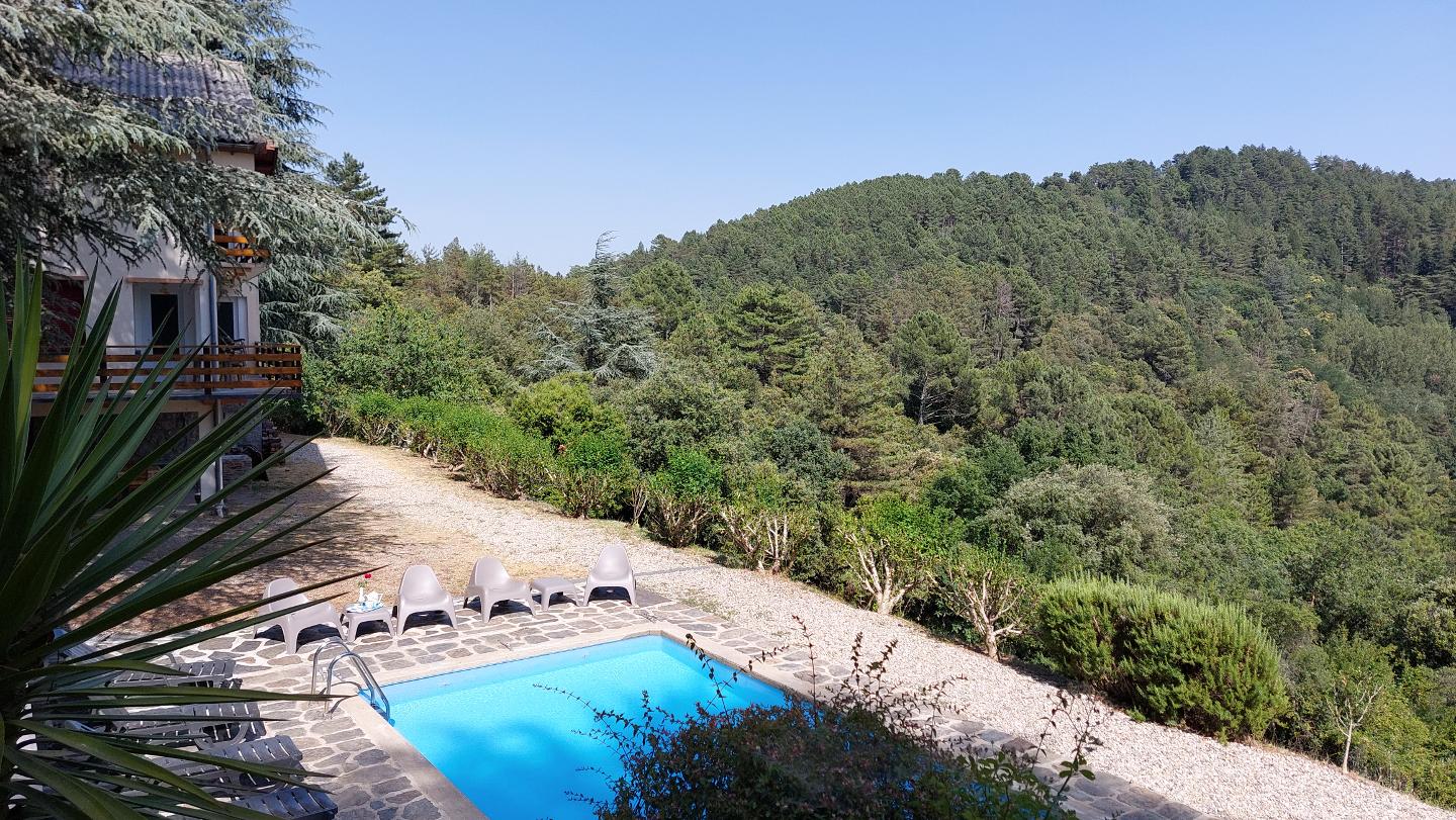 Hôte GreenGo: Gîte villa Les Cèdres en Cevennes avec vue panoramique et piscine chauffée - Image 5