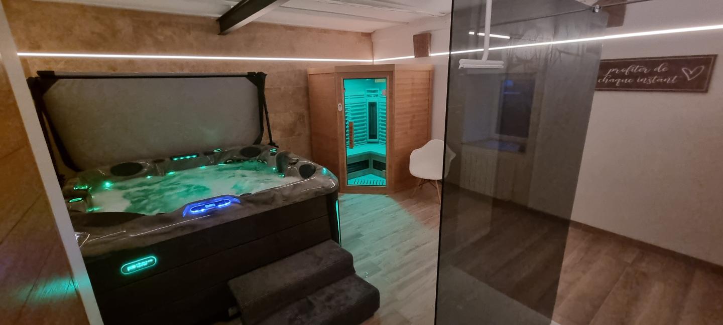 GreenGo La grange de Guew « jacuzzi sauna privatif »