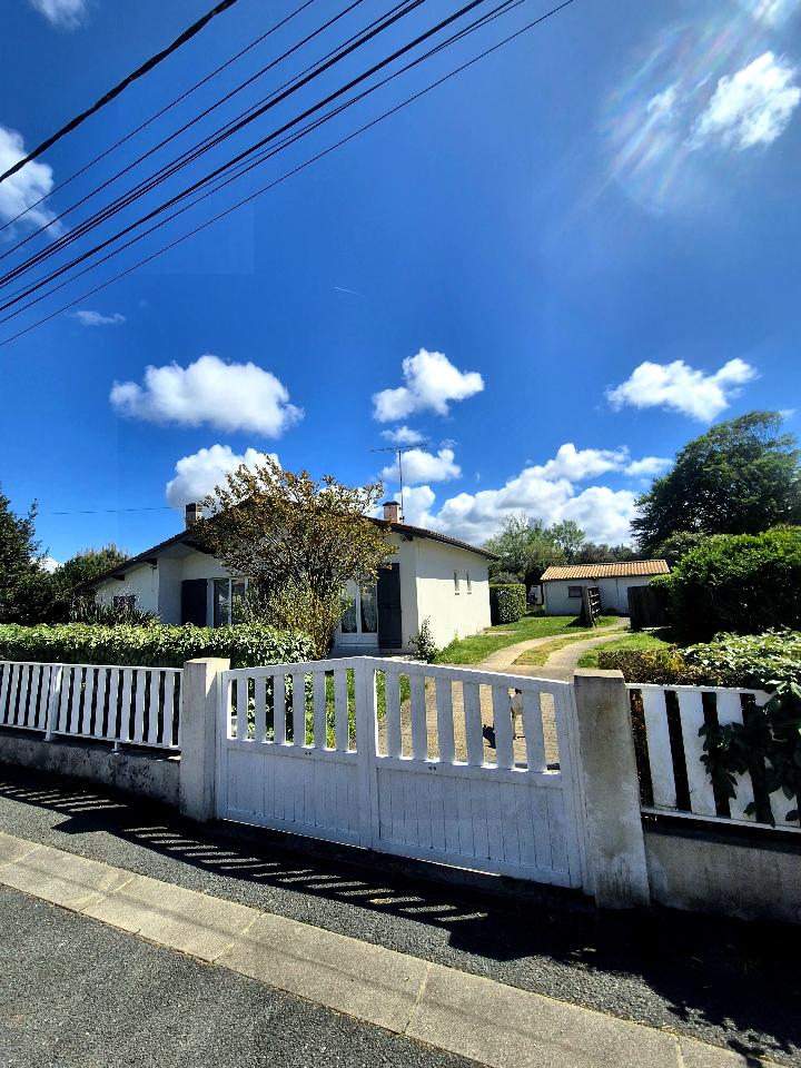 GreenGo Maison familiale Testerine avec piscine & climatisation