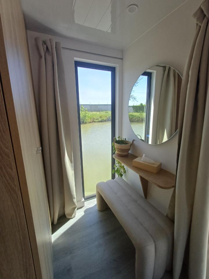 GreenGo Houseboat Camargue