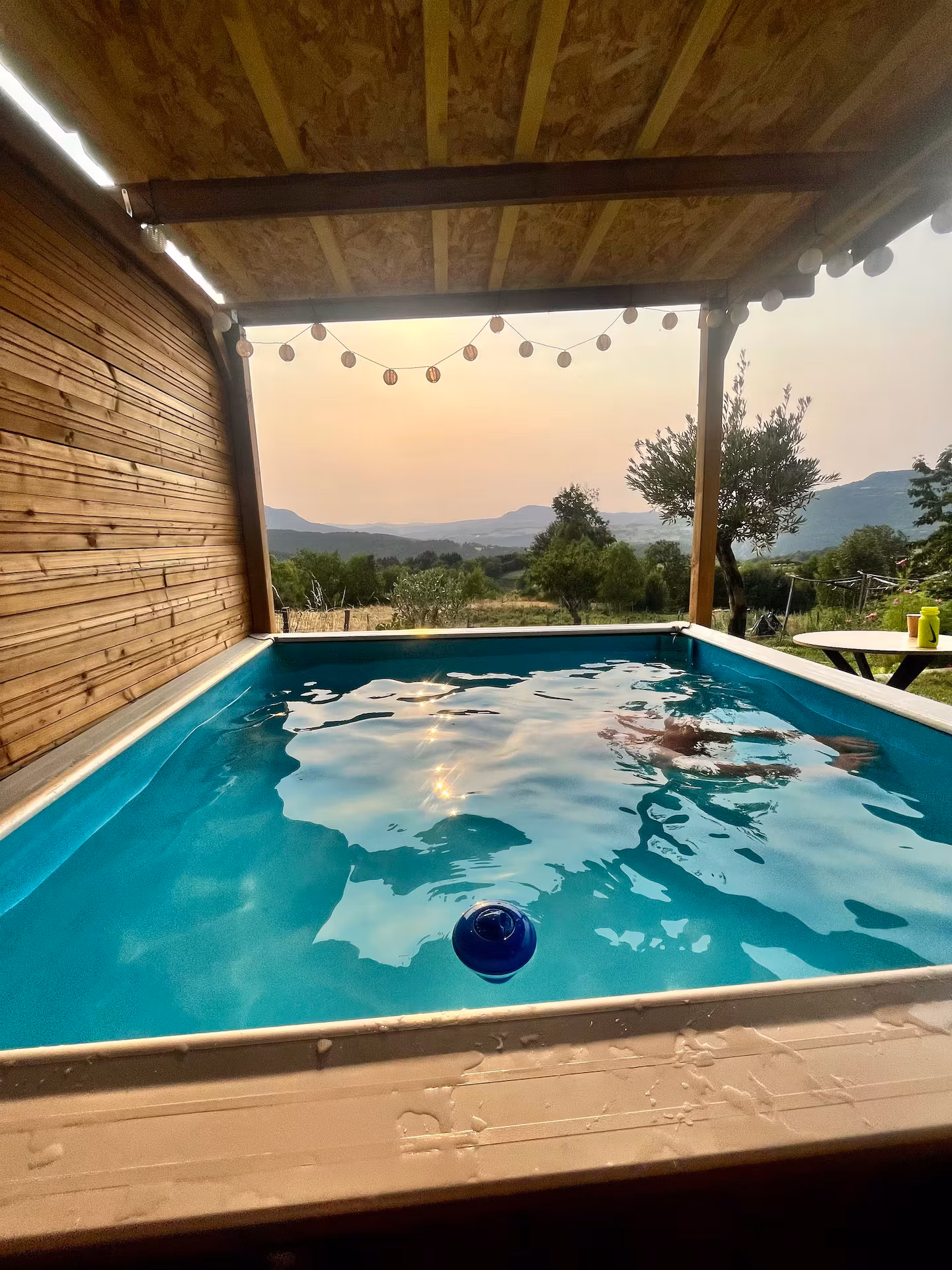 GreenGo Suite romantique avec jacuzzi et sauna privés en pleine nature