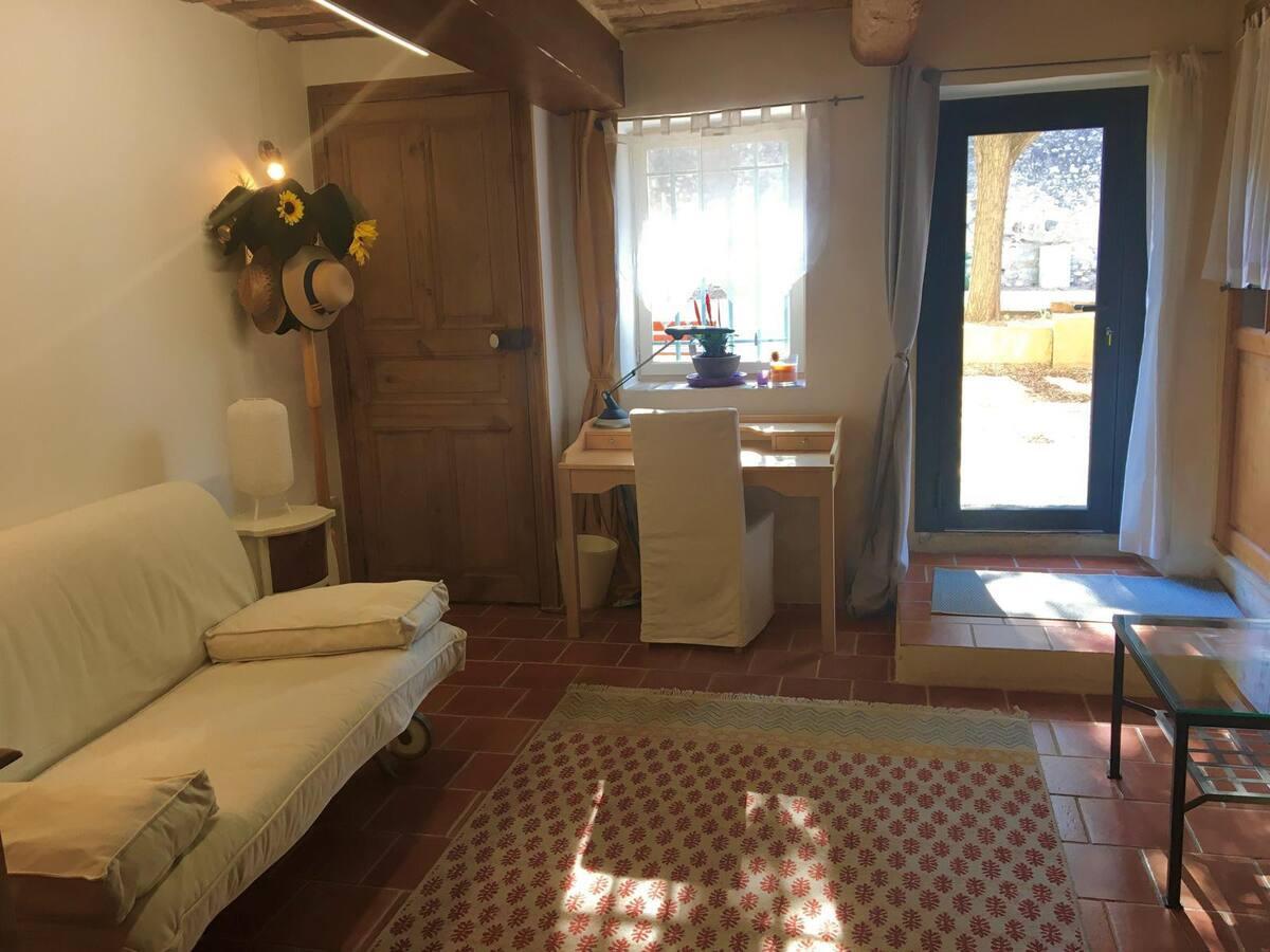 Logement GreenGo: Gardon la chambre - chez l'habitant à 10 minutes d'UZES, aux portes de la réserve naturelle du Gardo - Image 3