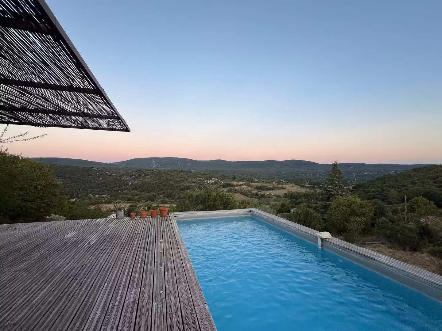 GreenGo Maison en bois cosy sur la falaise