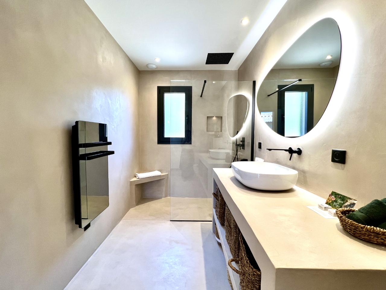  Corse-du-Sud En forêt