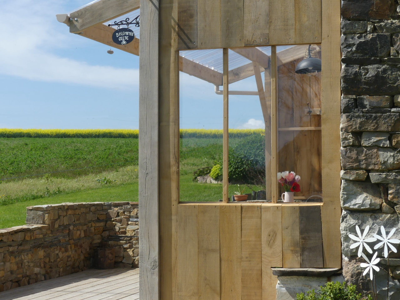Hôte GreenGo: Les Gîtes du Verger à Saint Senoux, gîte charmant et singulier sur un sentier de randonnée
