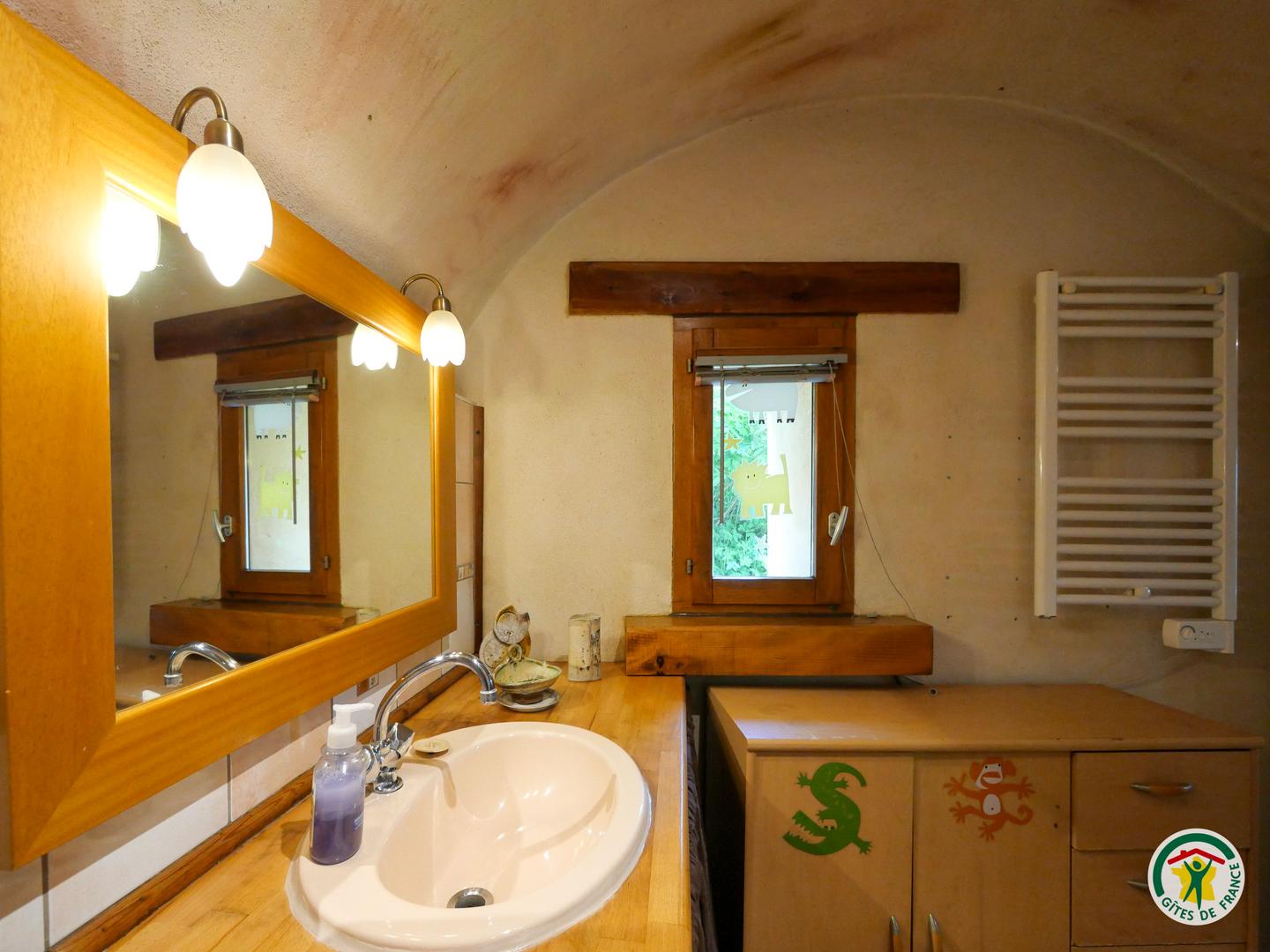 Logement GreenGo: Petit gîte (2-3 pl.) montagnard avec sauna tonneau au feu de bois et eau de source, Gap, Htes-Alpes - Image 14