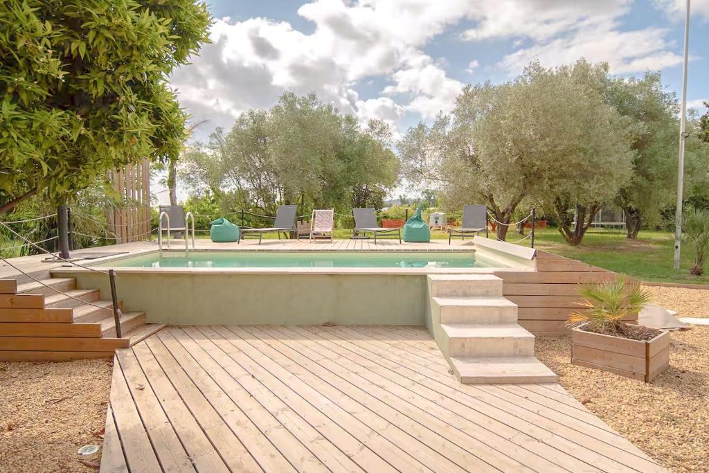 Terres Akab. un domaine méditerranéen dans la nature proche de la mer et accès rivière. Spa privé.