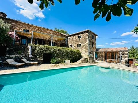 GreenGo Maison Nature avec Piscine Chauffée - Parc National des Monts d'Ardèche