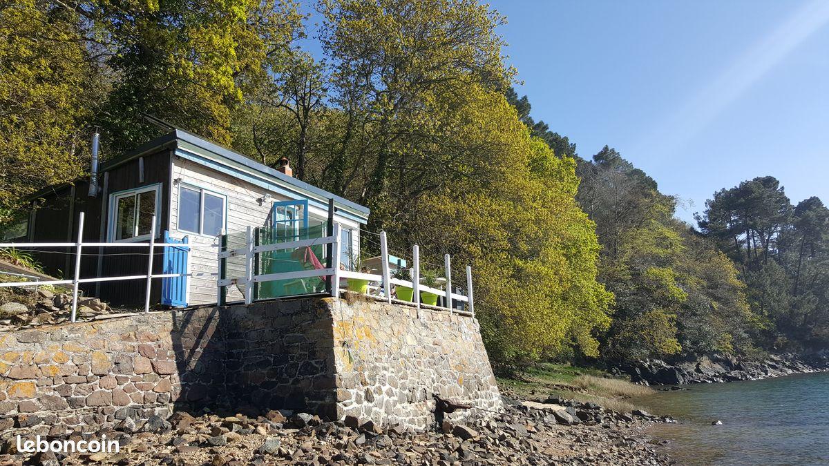 GreenGo Cabane au bord du Trieux