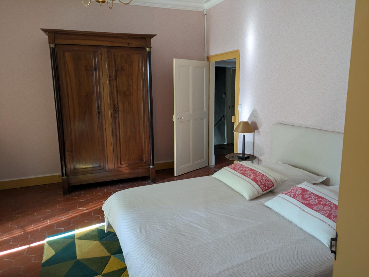 orderedImageAlt_accommodation_default