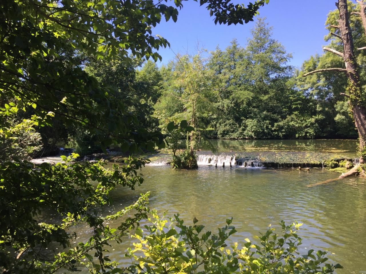 Logement insolite Dordogne À la campagne