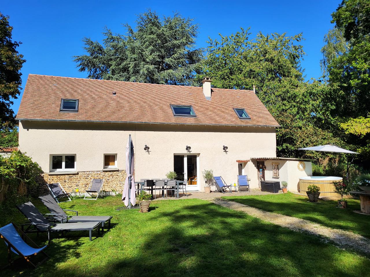 Logement GreenGo: La Heaulmière - Le Cottage 4* climatisé avec spa nordique, 10 personnes, à 1h de Paris en Normandie