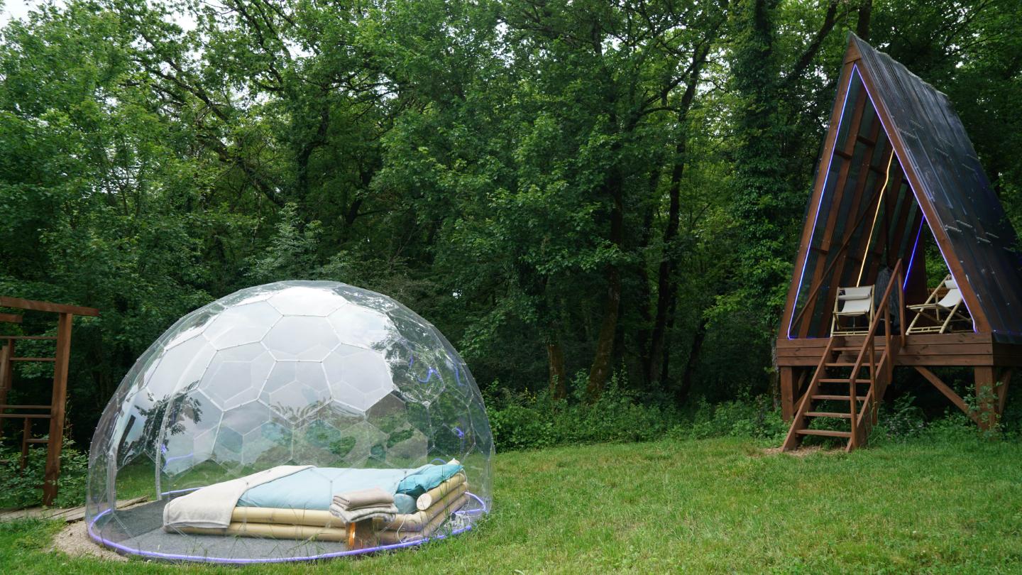 Logement GreenGo: Bulle transparente au coeur d'une clairière avec petit déjeuner - Ô Pays des Bois - Image 3