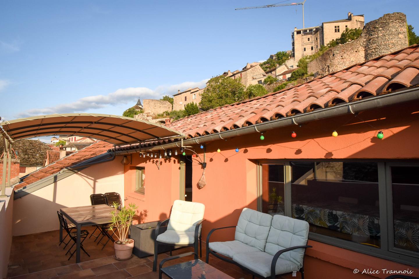 Logement GreenGo: Grande maison chaleureuse pour tribus nature près de Millau