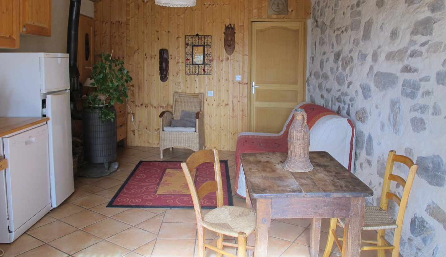Logement GreenGo: Petit gîte (2-3 pl.) montagnard avec sauna tonneau au feu de bois et eau de source, Gap, Htes-Alpes - Image 3