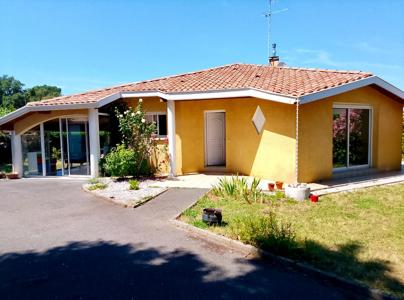 Maison Éco-Responsable à Tosse – Proche Océan & Forêt
