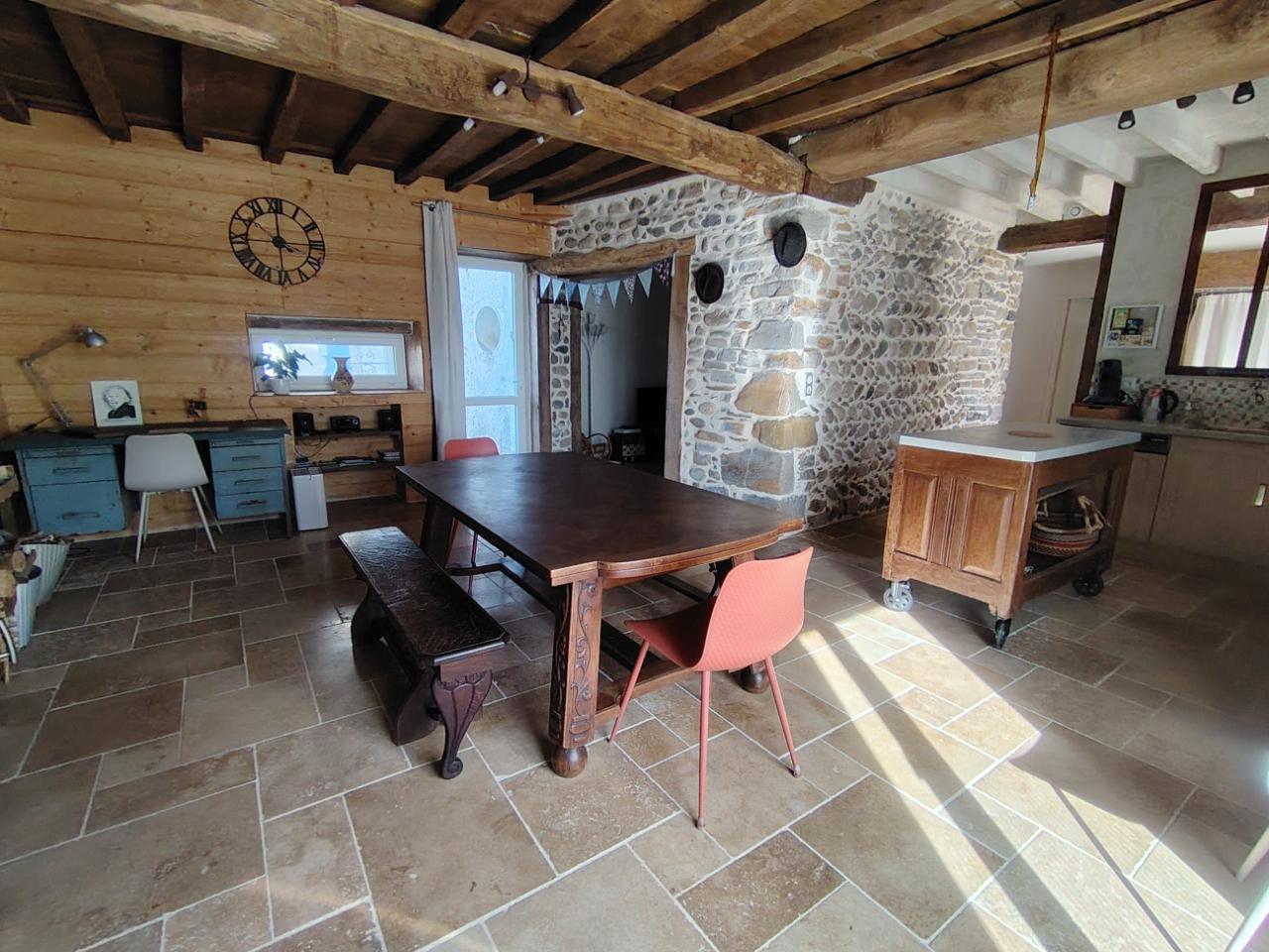 Hôte GreenGo: Les pierres qui parlent