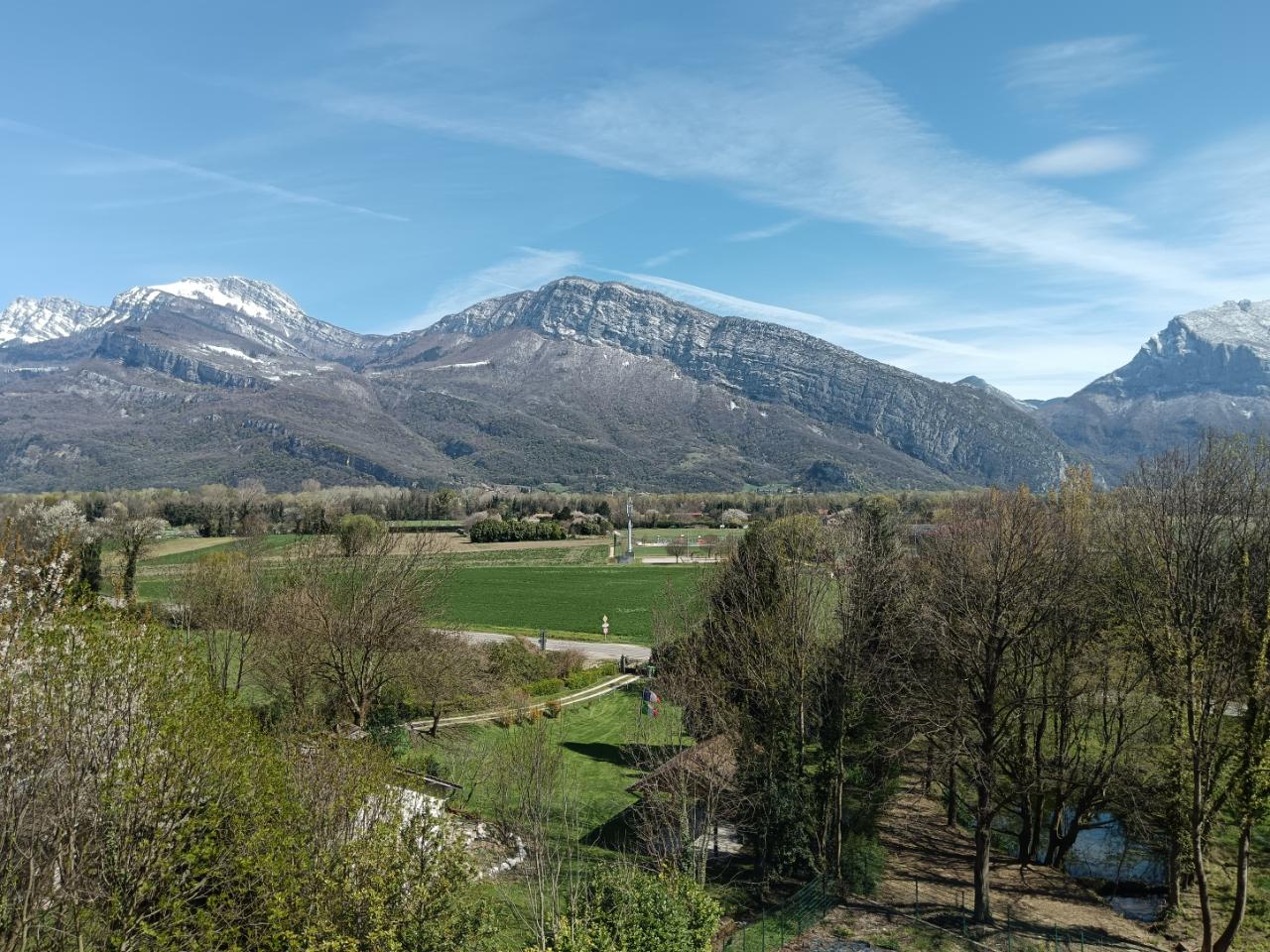 GreenGo Noyarey - Duplex neuf vu montagne & poêle