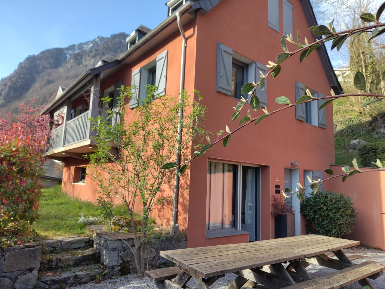 Hôte GreenGo: Estrelias