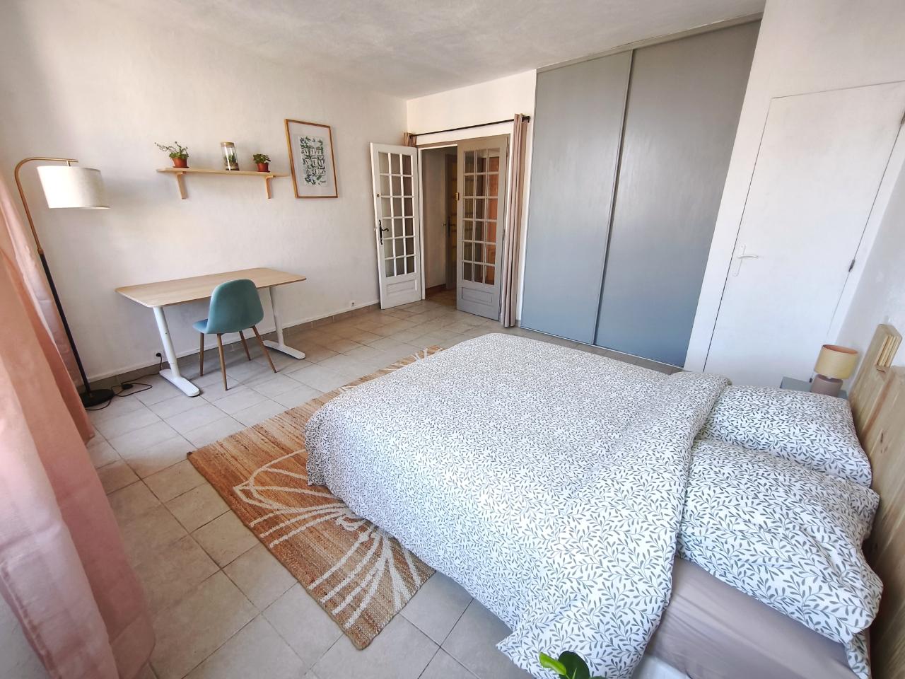 GreenGo Authentique appartement au Coeur de Grasse - Vue sur les toits
