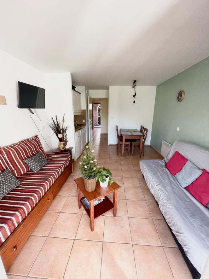 GreenGo T2 cosy avec piscine • St-Jean-Pied-de-Port à pied