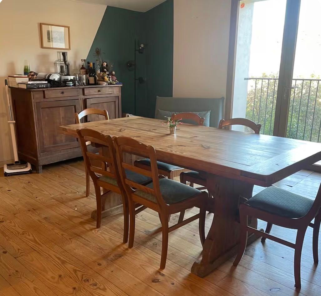 GreenGo Vine House - house above working organic winery