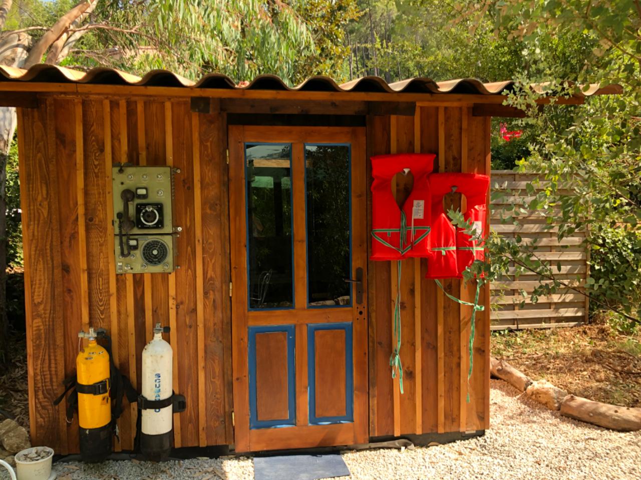 Logement GreenGo: Gîte original et cosy aménagé dans un grand chalutier en bois, pour un séjour surprenant tout confor - Image 11