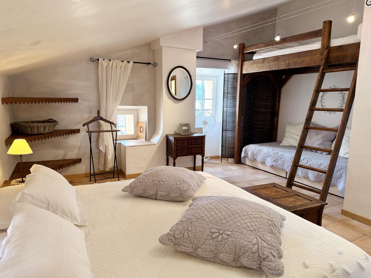 orderedImageAlt_accommodation_default