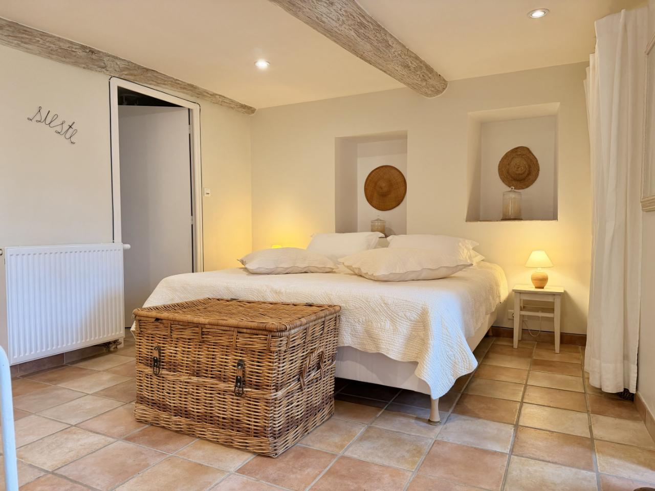 orderedImageAlt_accommodation_default