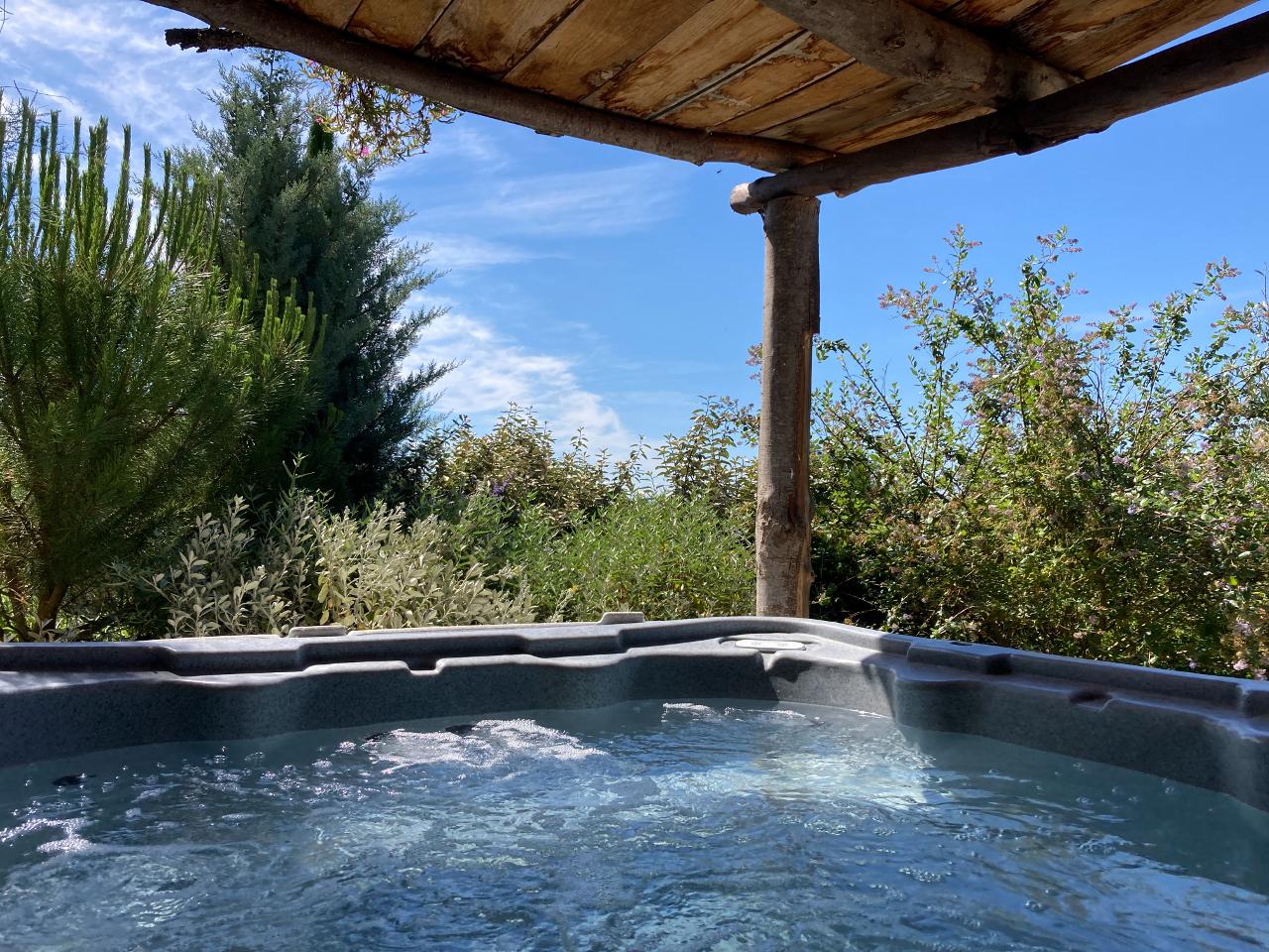 Logement GreenGo: Maison hobbit, gite insolite avec petit-déjeuner, spa privatif, piscine - Aude- Occitanie - Image 3
