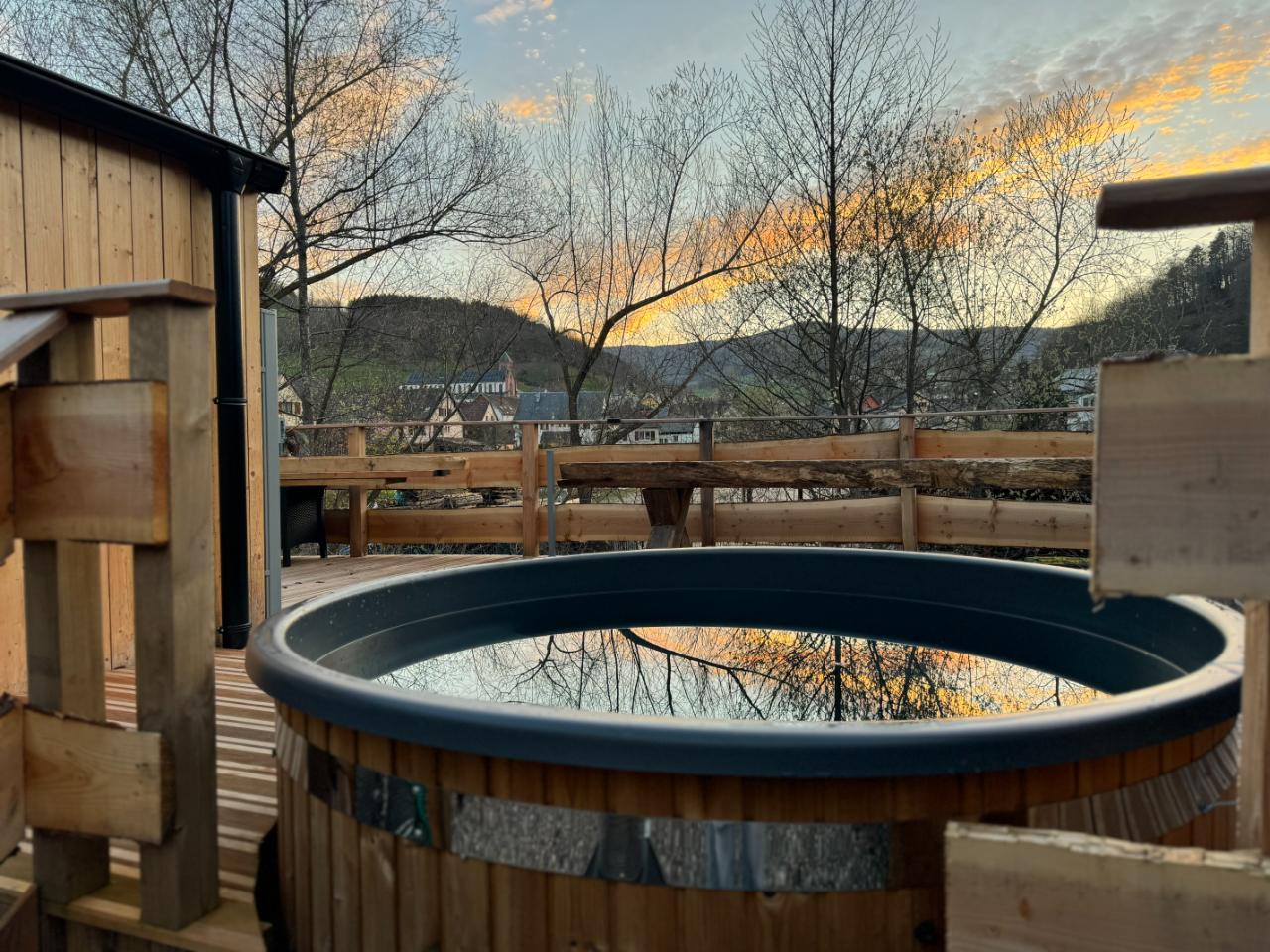 Logement GreenGo: Le Binôme, 2 Tiny Houses reliées par une grande terrasse avec bain nordique - Image 12