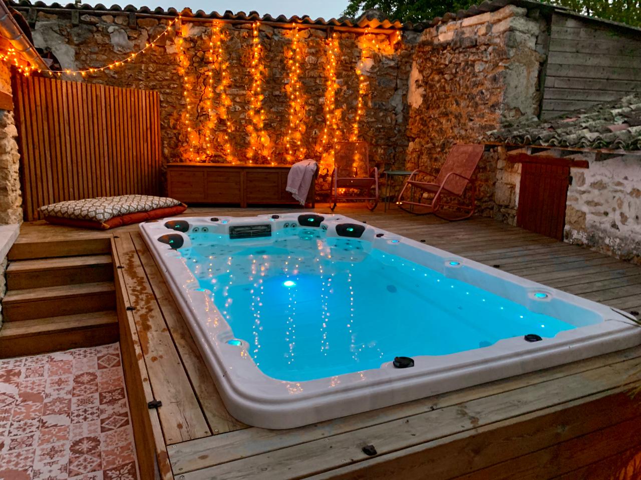 Hôte GreenGo: Maison Jolireve - Grange de charme spa de nage 10 pers 35min Futuroscope