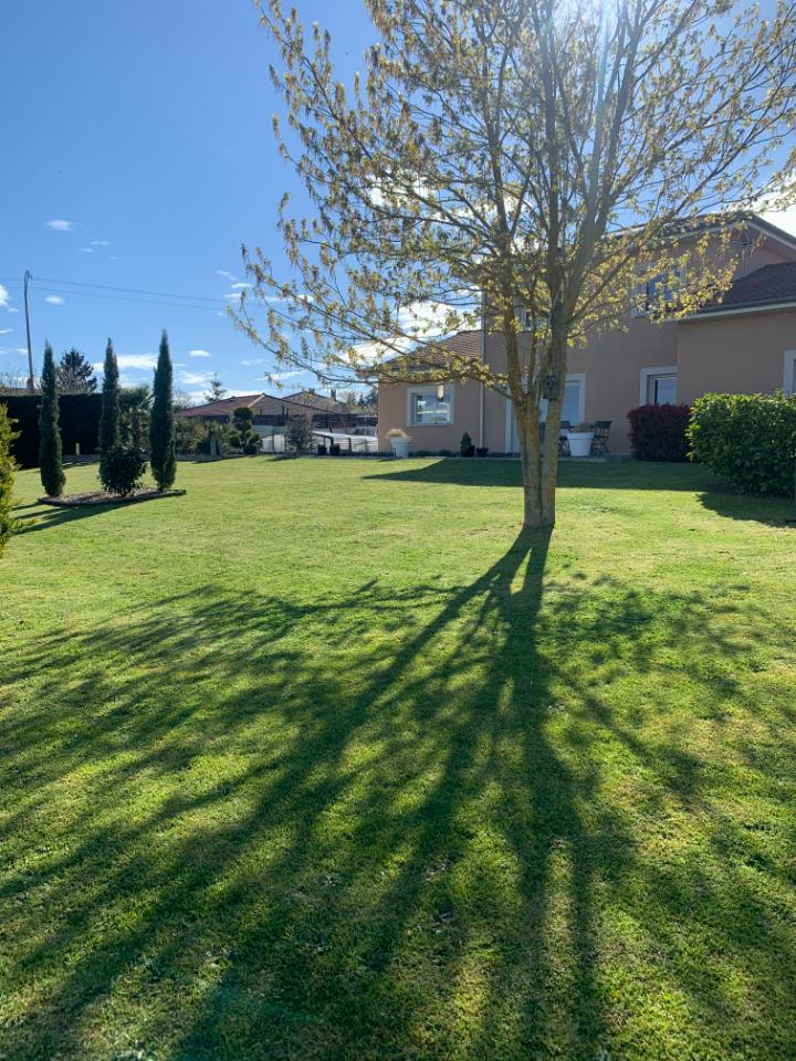 Au trésor de Rose étage complet chic 40m2 dans maison près A89/a72