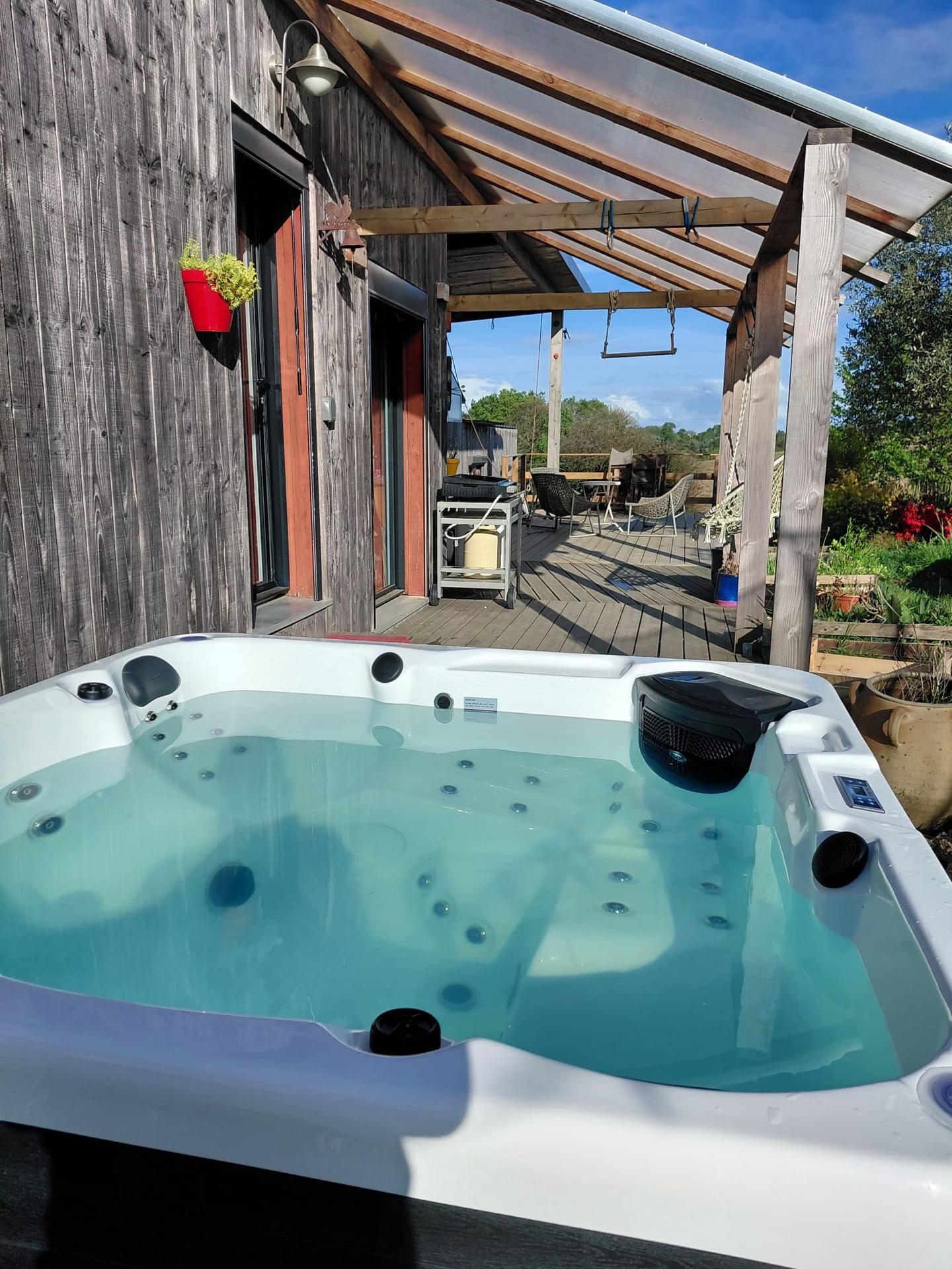 GreenGo Maison bois avec vue et Jacuzzi, sans vis à vis