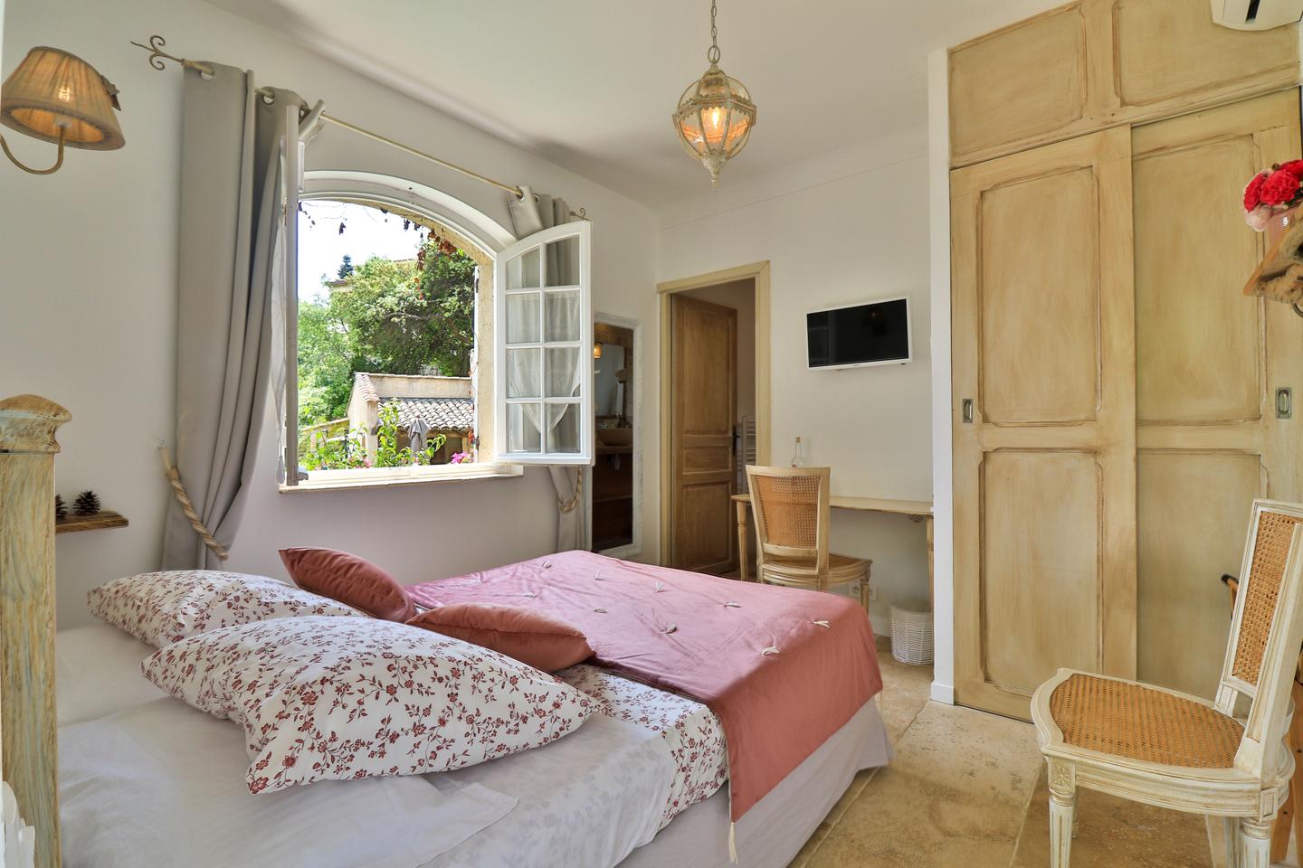 orderedImageAlt_accommodation_default
