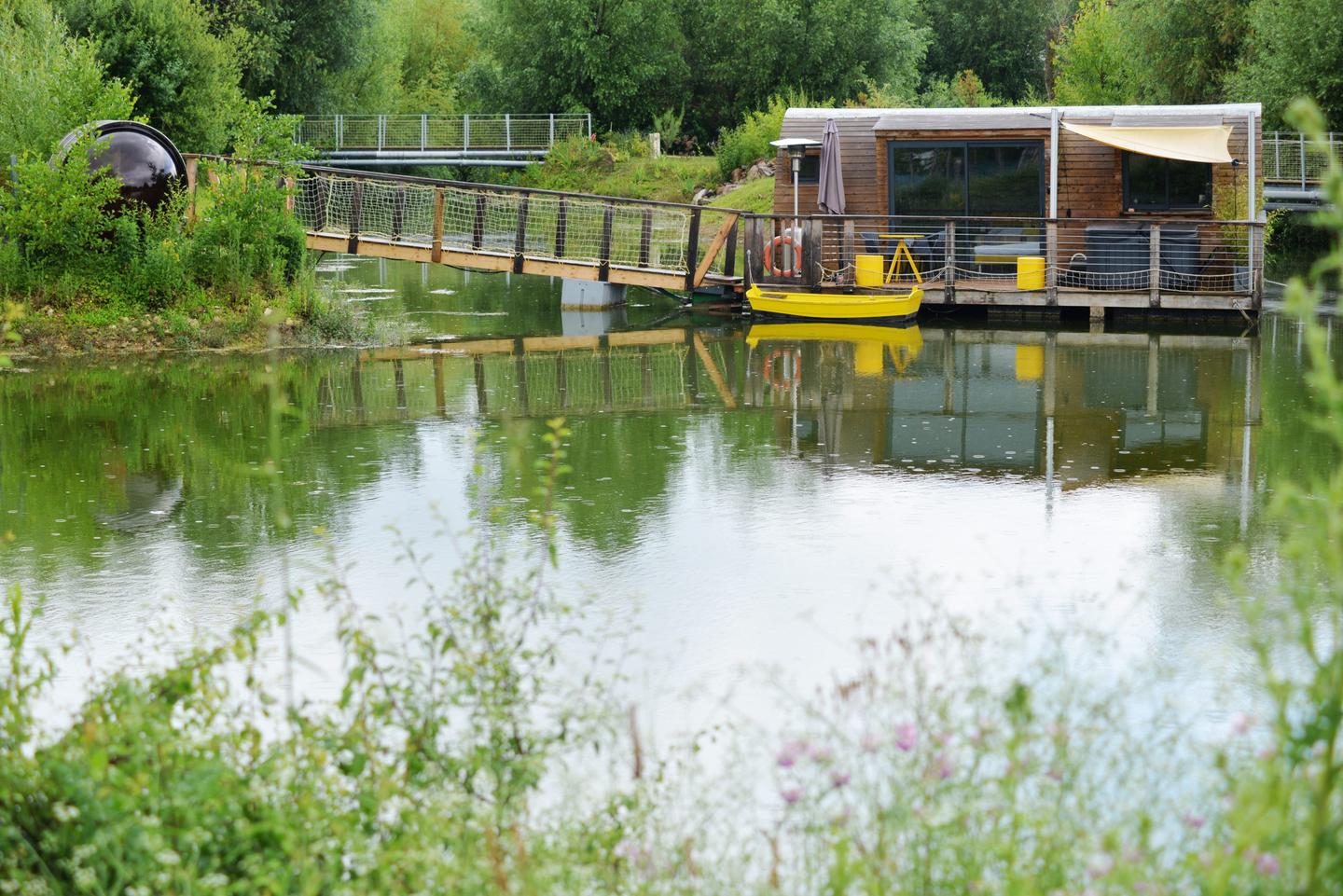 Logement GreenGo: Lodge flottant Les Clos avec son spa et sauna privé - Image 6