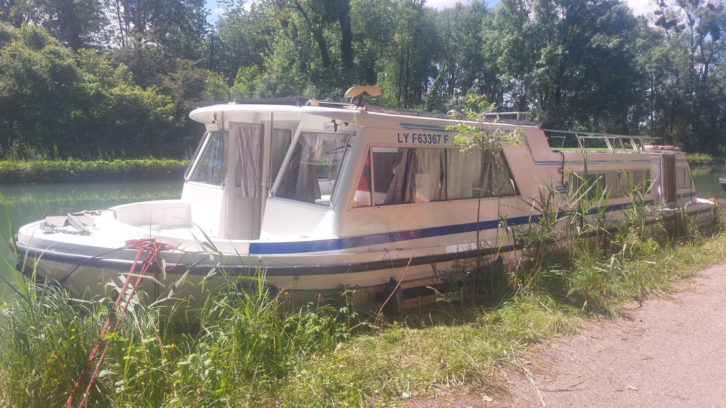 Logement GreenGo: Spacieux Bateau sans Permis Bourgogne 10 Personnes
