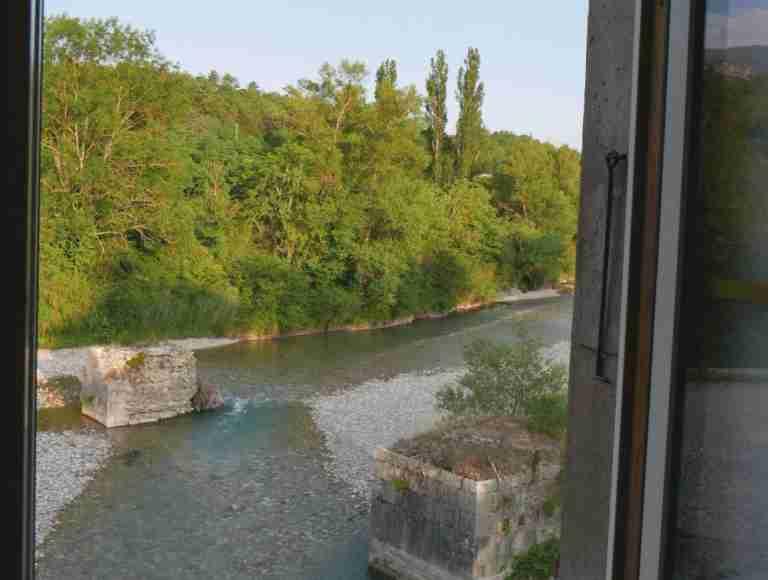 Logement GreenGo: Chambre double "Lavande" vue sur la rivière - Image 7