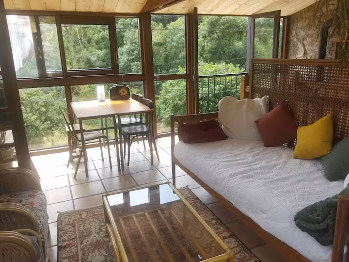 GreenGo Maison entre falaise rivière et chateau !