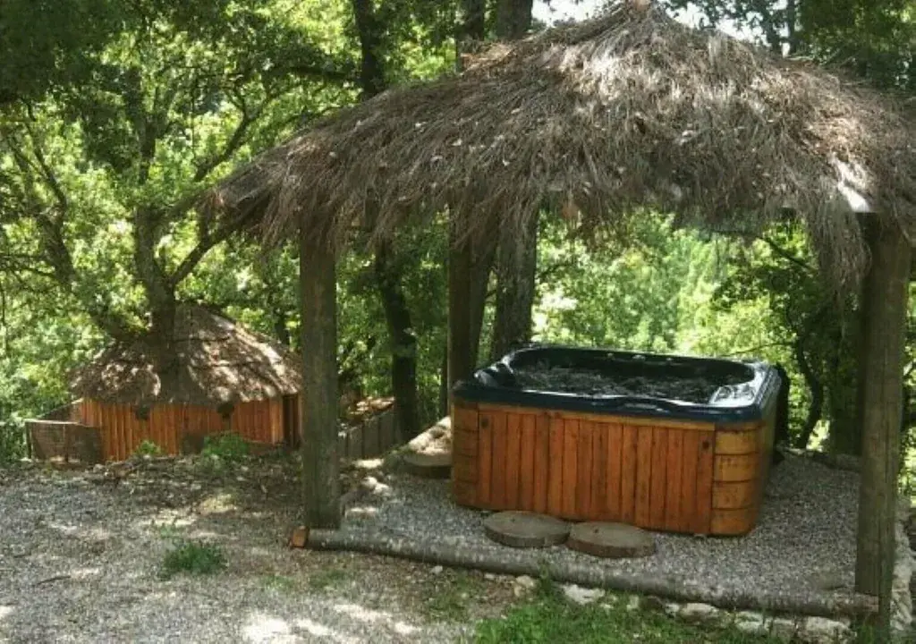 GreenGo Les Cabanes de Brassac (82190)