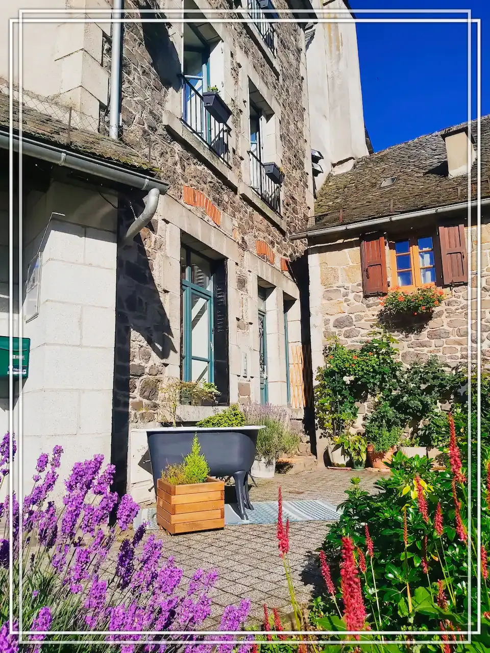 Hôtel Cantal En ville