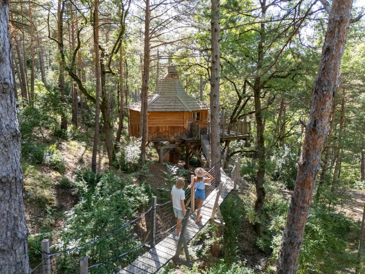 Hôte GreenGo: Alpinest - les Cabanes du Pas de la Louve