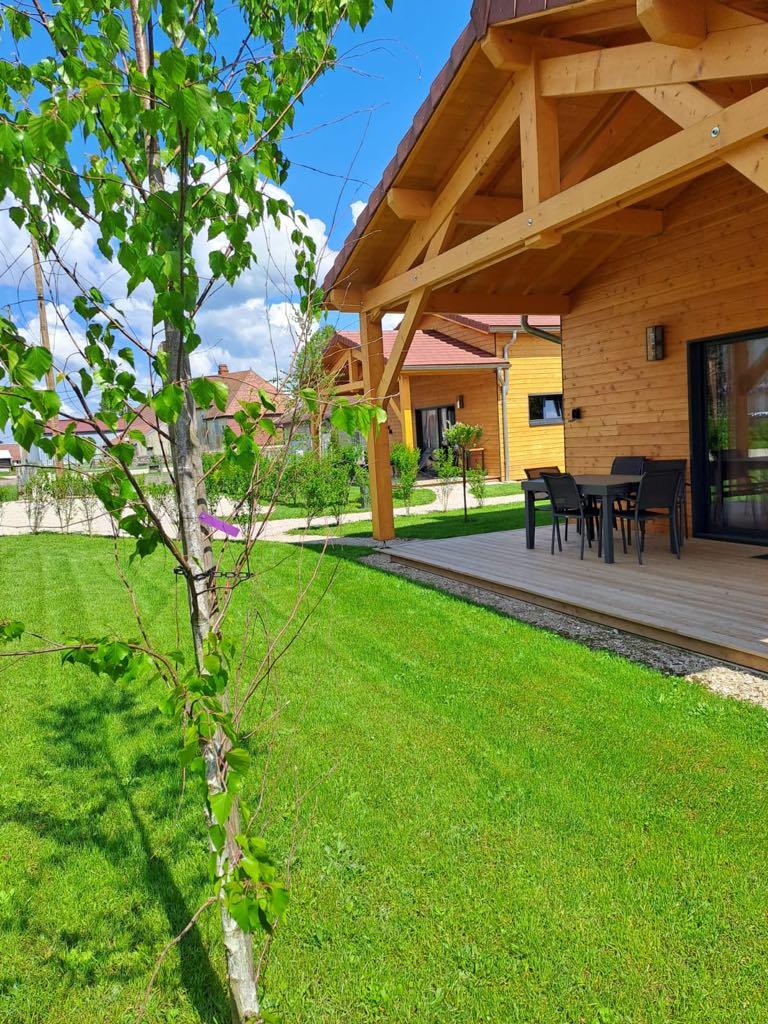 Séjour nature Jura • Chalet proche plage & randos