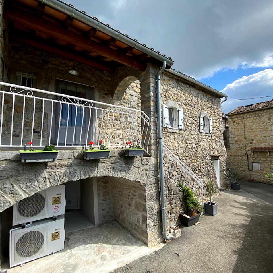 Hôte GreenGo: Le Vallon du Savel, gîte idéal près de la Via Ardèche, de la rivière et du majestueux Cirque de Gens